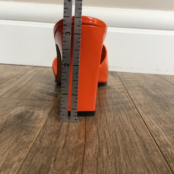 Nordstrom vintage orange patent leather slides - Picture 8 of 8